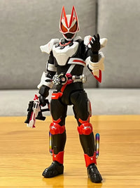 Kamen Rider Kuuga Ultimate Form SHF figure display — Kamen Rider — Kakebo